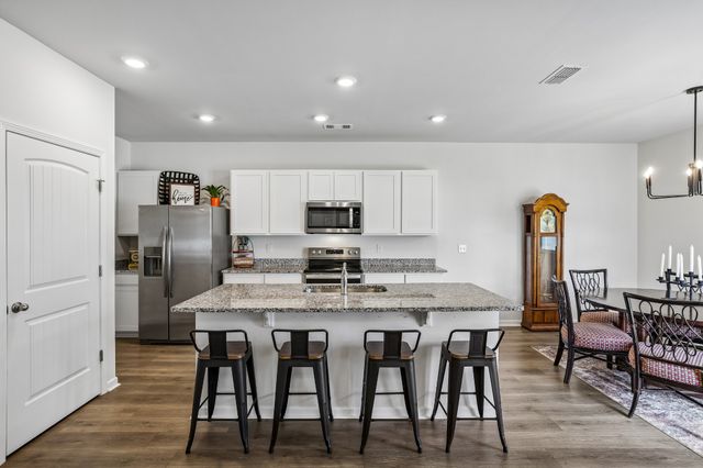 213 River Forest Dr, Chapel Hill, TN 37034