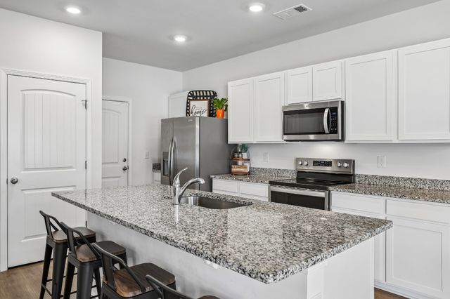 213 River Forest Dr, Chapel Hill, TN 37034