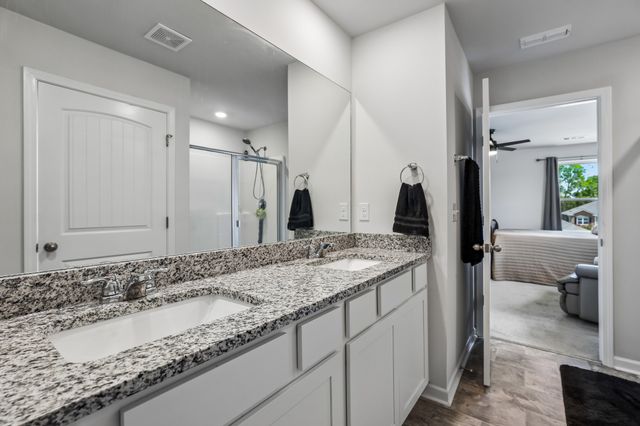 213 River Forest Dr, Chapel Hill, TN 37034