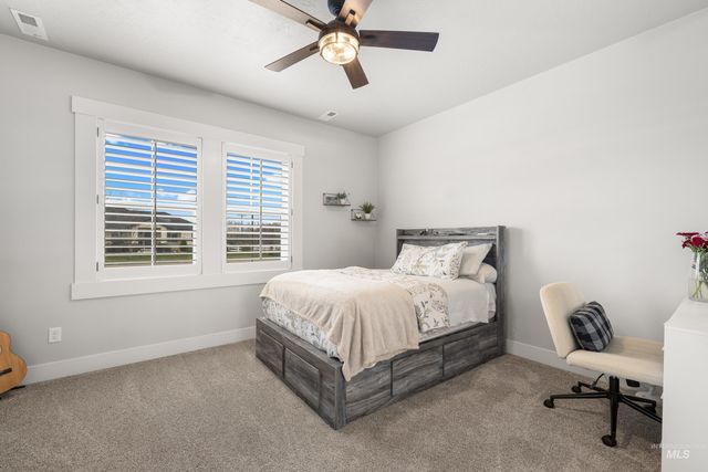 10031 Riverbend Place, Middleton, ID 83644