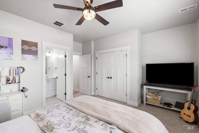 10031 Riverbend Place, Middleton, ID 83644