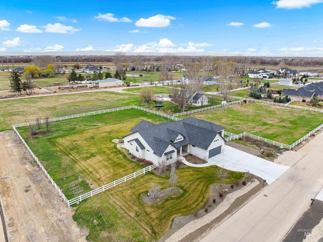 10031 Riverbend Place, Middleton, ID 83644