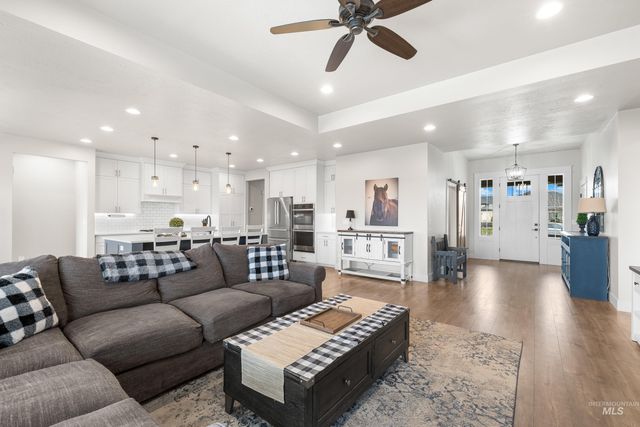 10031 Riverbend Place, Middleton, ID 83644