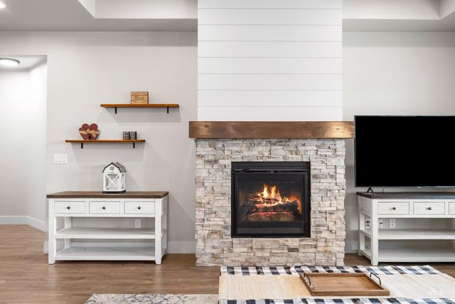 10031 Riverbend Place, Middleton, ID 83644