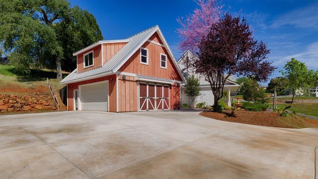 21946 Angeli Pl, Grass Valley, CA 95949