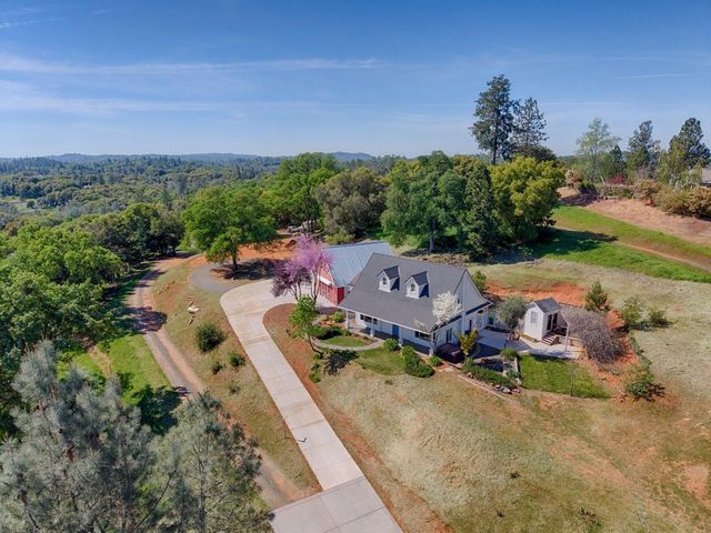 21946 Angeli Pl, Grass Valley, CA 95949
