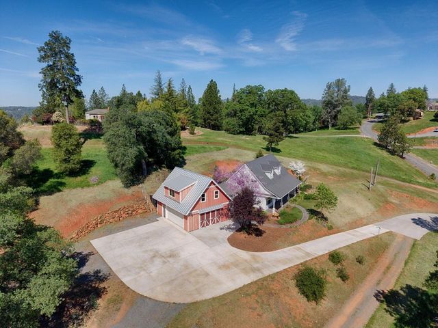 21946 Angeli Pl, Grass Valley, CA 95949