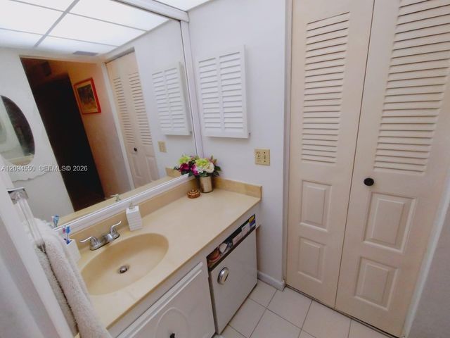8401 SW 107th Avenue 219E, Miami, FL 33173
