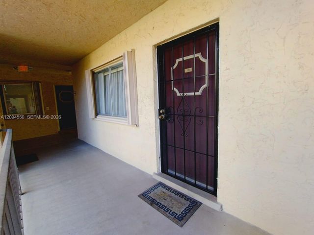 8401 SW 107th Avenue 219E, Miami, FL 33173