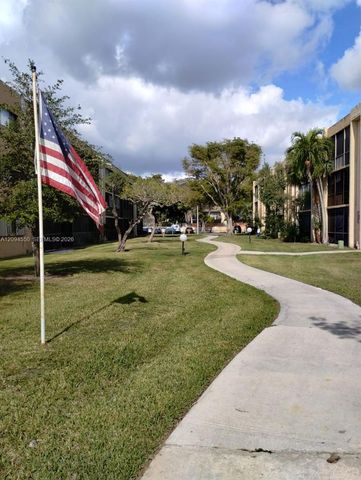 8401 SW 107th Avenue 219E, Miami, FL 33173