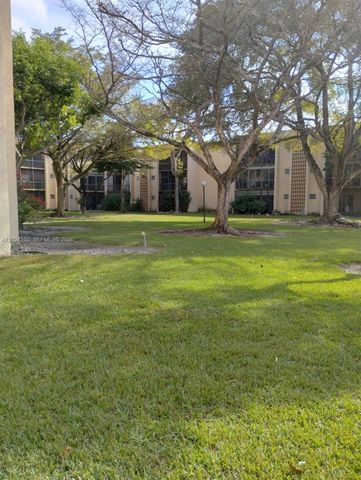 8401 SW 107th Avenue 219E, Miami, FL 33173