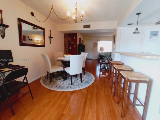 8401 SW 107th Avenue 219E, Miami, FL 33173