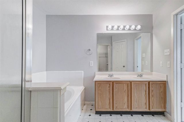 5923 Shining Leaf Court, Katy, TX 77449