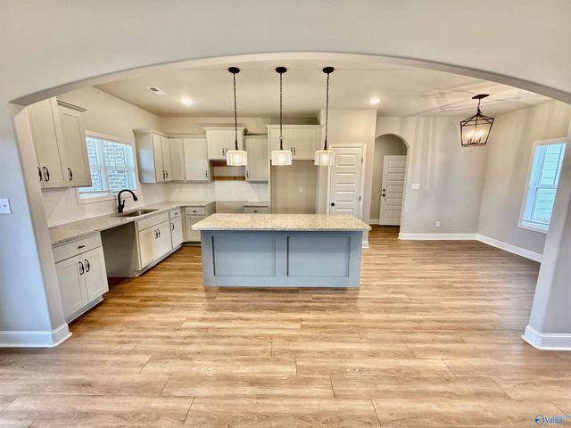 106 Parvin Way Drive, Hazel Green, AL 35750