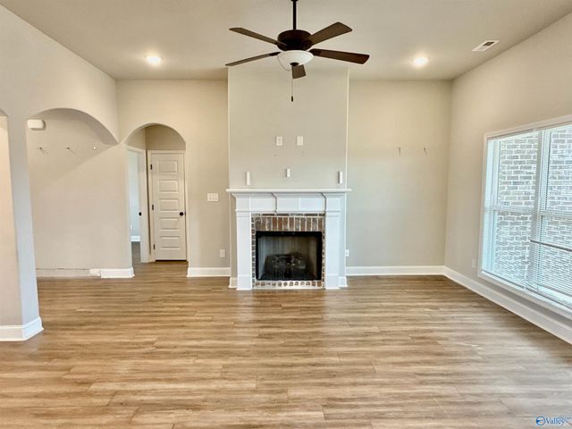 106 Parvin Way Drive, Hazel Green, AL 35750