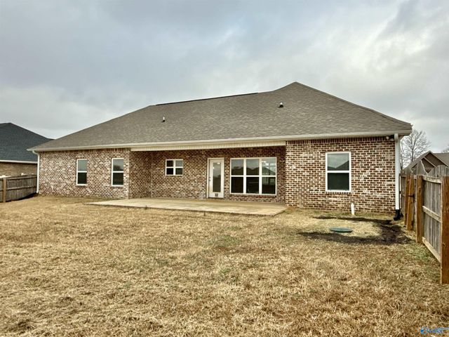 106 Parvin Way Drive, Hazel Green, AL 35750