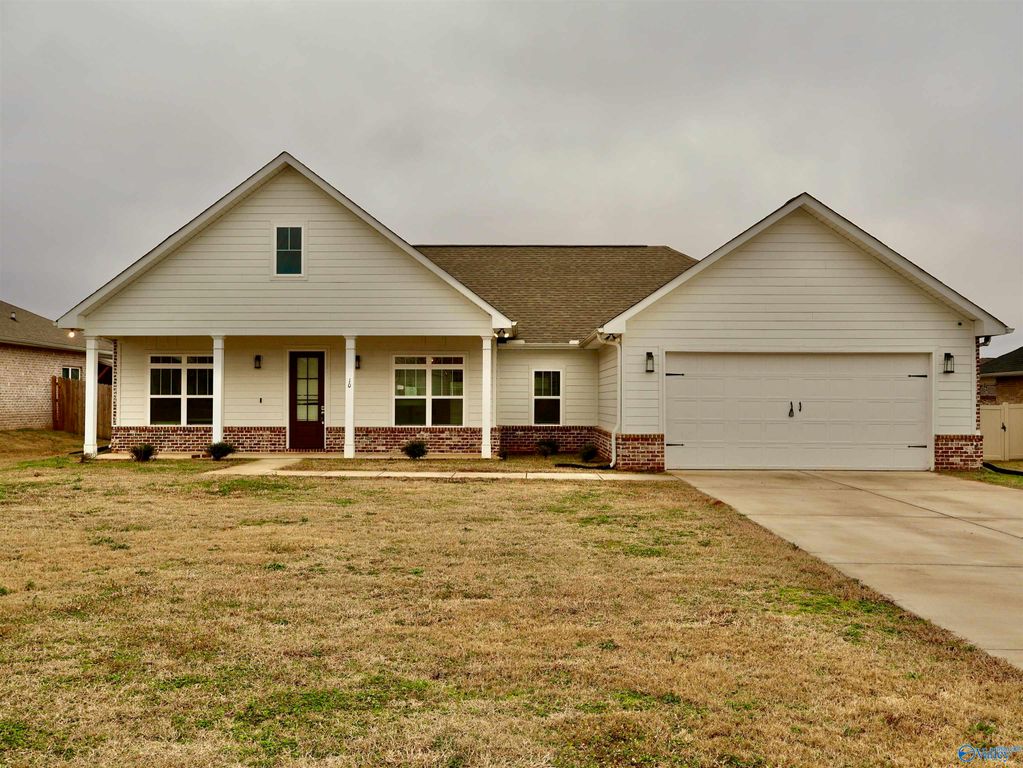 106 Parvin Way Drive, Hazel Green, AL 35750