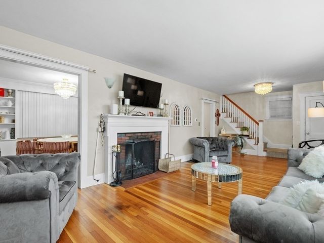 49 Lincoln Street, Waltham, MA 02451