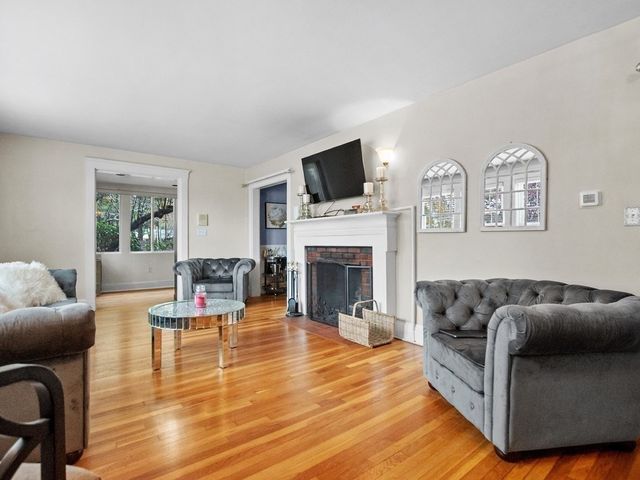 49 Lincoln Street, Waltham, MA 02451