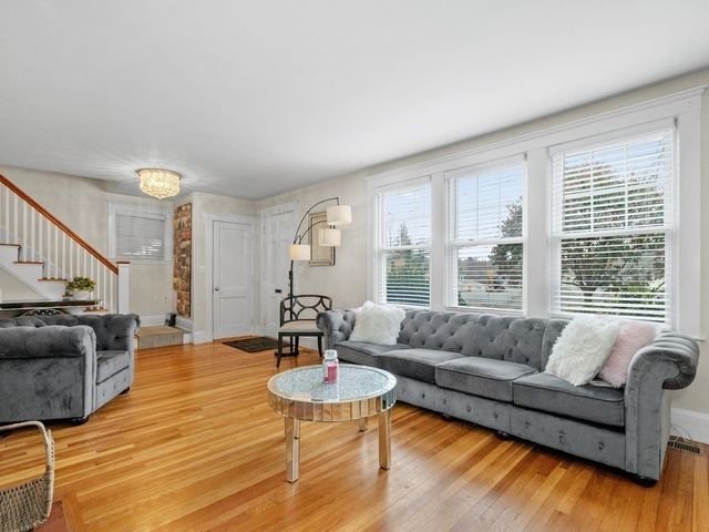 49 Lincoln Street, Waltham, MA 02451