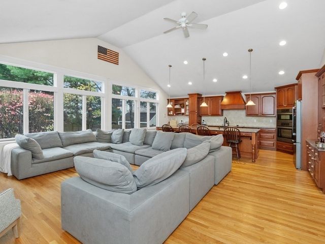 49 Lincoln Street, Waltham, MA 02451