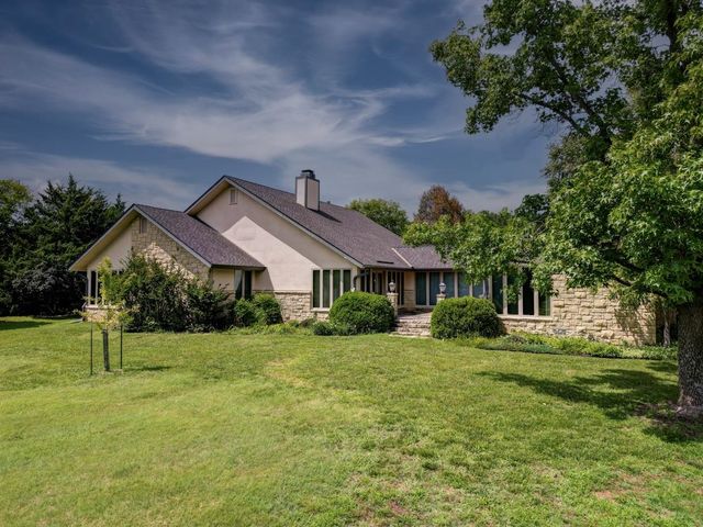 1725 Wynd, Winfield, KS 67156