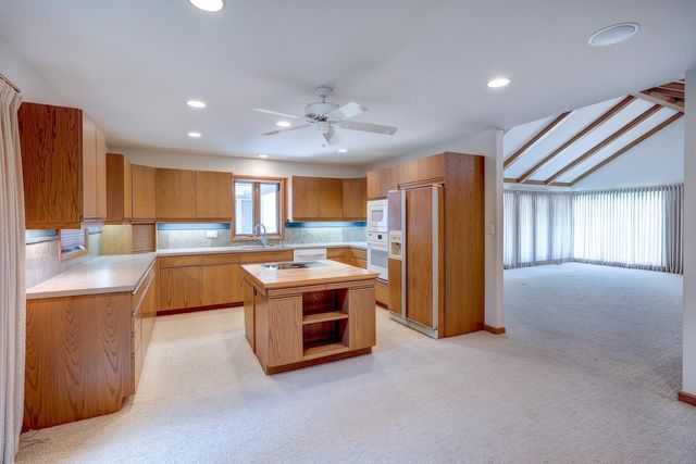 1725 Wynd, Winfield, KS 67156