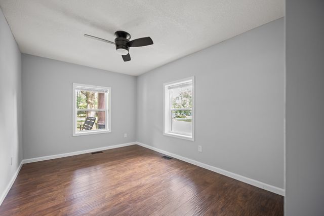 712 Westside Dr, Tullahoma, TN 37388