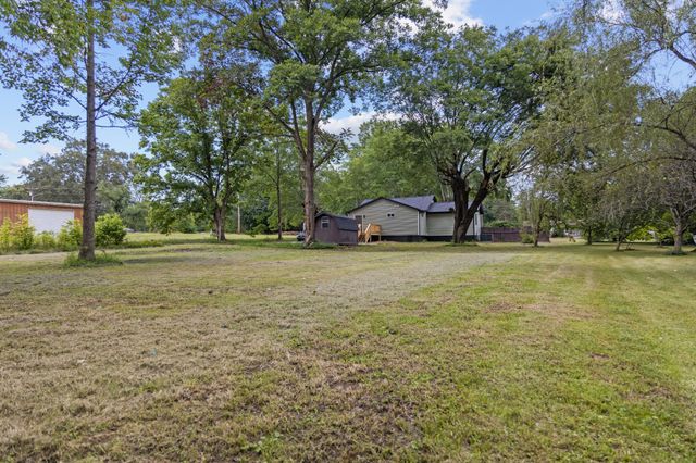712 Westside Dr, Tullahoma, TN 37388