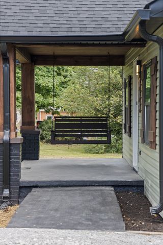 712 Westside Dr, Tullahoma, TN 37388