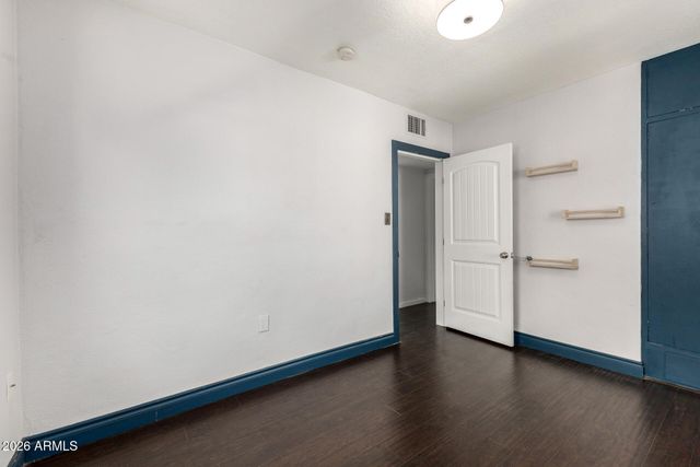 1614 W LYNWOOD Street, Phoenix, AZ 85007