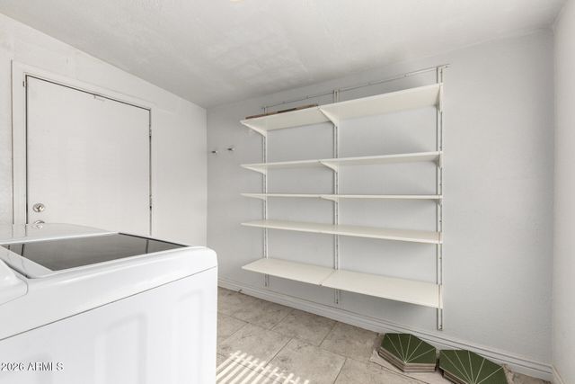 1614 W LYNWOOD Street, Phoenix, AZ 85007