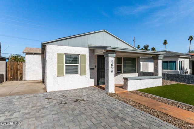 1614 W LYNWOOD Street, Phoenix, AZ 85007