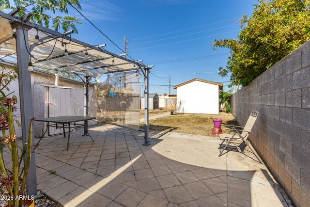 1614 W LYNWOOD Street, Phoenix, AZ 85007