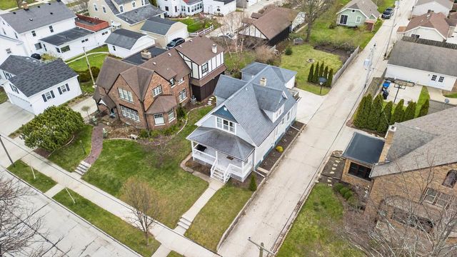 321 Bell AVENUE, Sheboygan, WI 53083