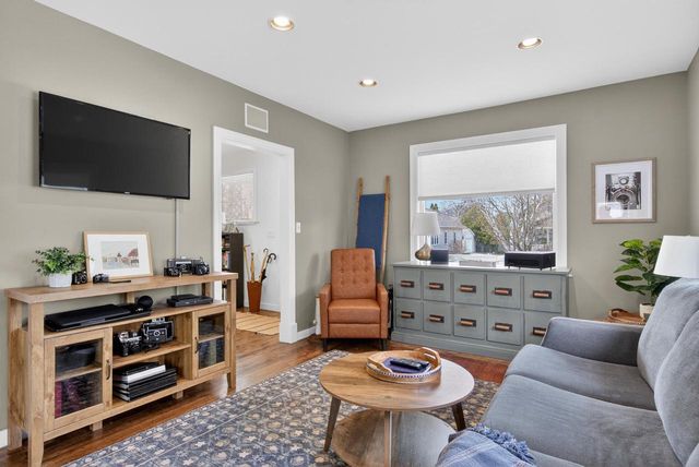 321 Bell AVENUE, Sheboygan, WI 53083