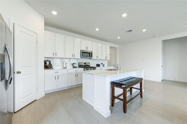 21614 Springhill Grove Lane, Waller, TX 77484