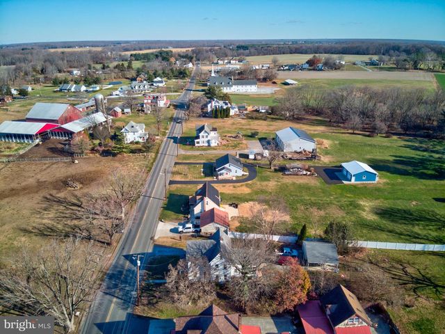 332 DARETOWN, Elmer, NJ 08318