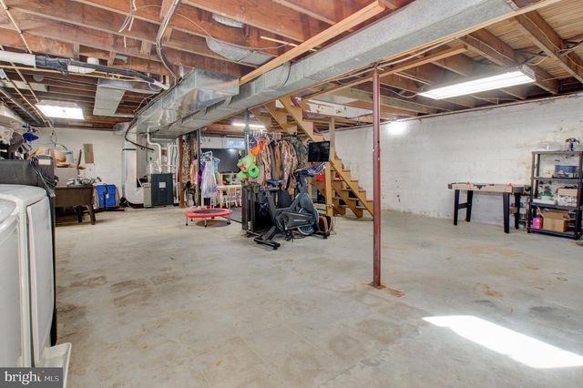 332 DARETOWN, Elmer, NJ 08318