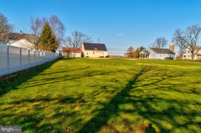 332 DARETOWN, Elmer, NJ 08318