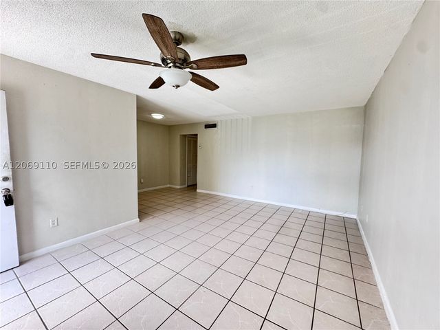 3265 Griffin Rd 202, Dania Beach, FL 33312