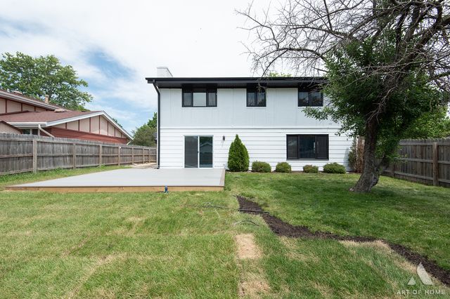 214 Cambridge Lane, Bloomingdale, IL 60108