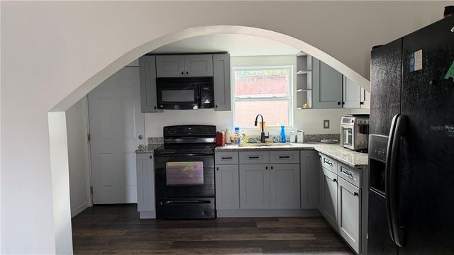 7207 E CAYUGA STREET, Tampa, FL 33610