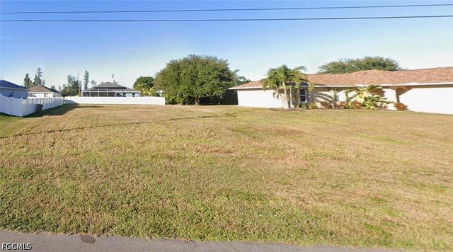4302 Garden BLVD, Cape Coral, FL 33909