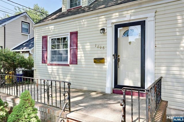 1806 Palisade Avenue, Teaneck, NJ 07666