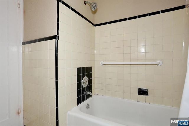 1806 Palisade Avenue, Teaneck, NJ 07666