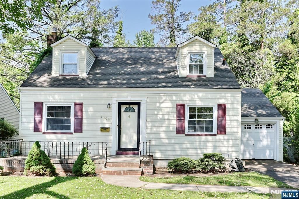 1806 Palisade Avenue, Teaneck, NJ 07666