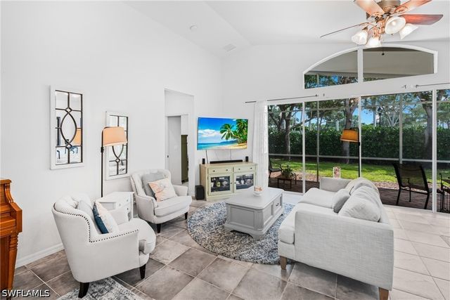 9290 Springview LOOP, Estero, FL 33928