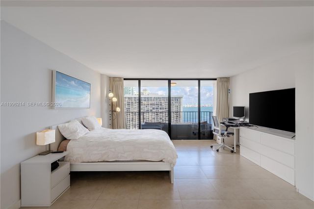 1925 Brickell Ave D2006, Miami, FL 33129