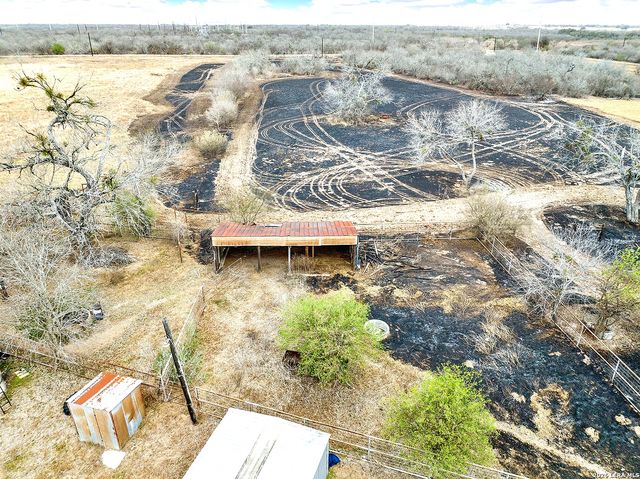 4884 County Road 342, Kenedy, TX 78119